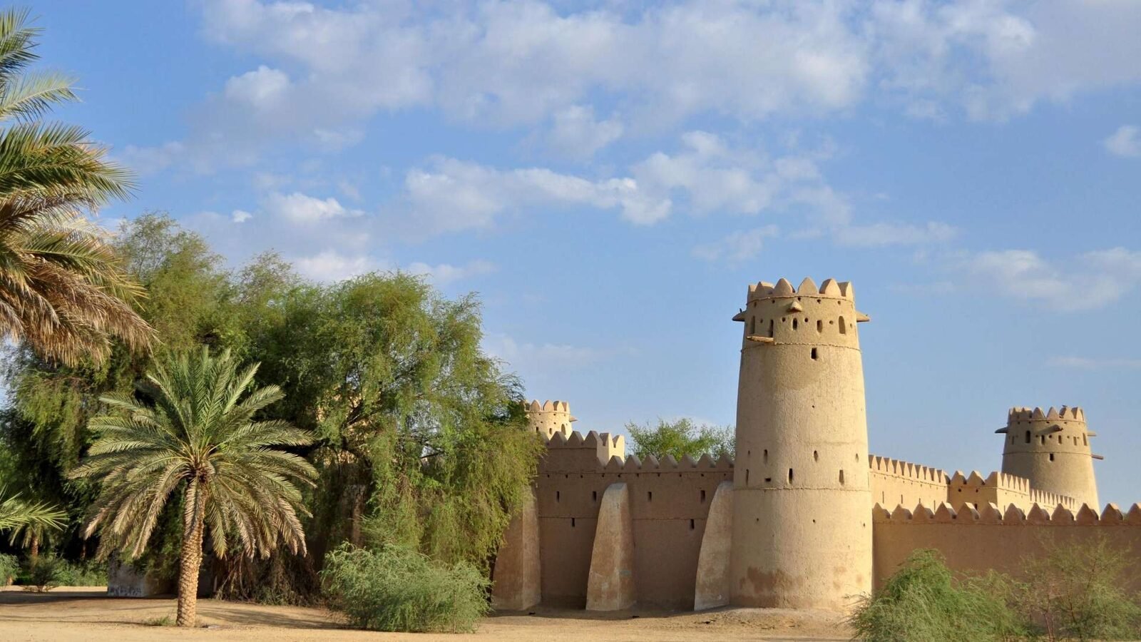Al Ain oasis and historic fort